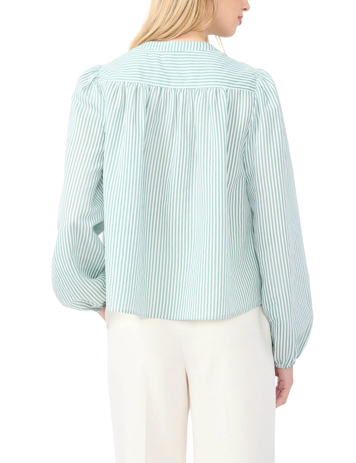 LIGHT GREEN