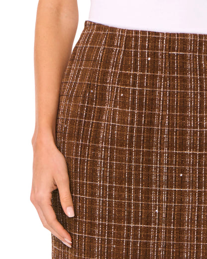 LIGHT BROWN