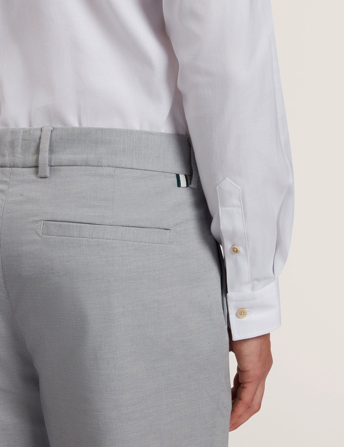 LIGHT GREY