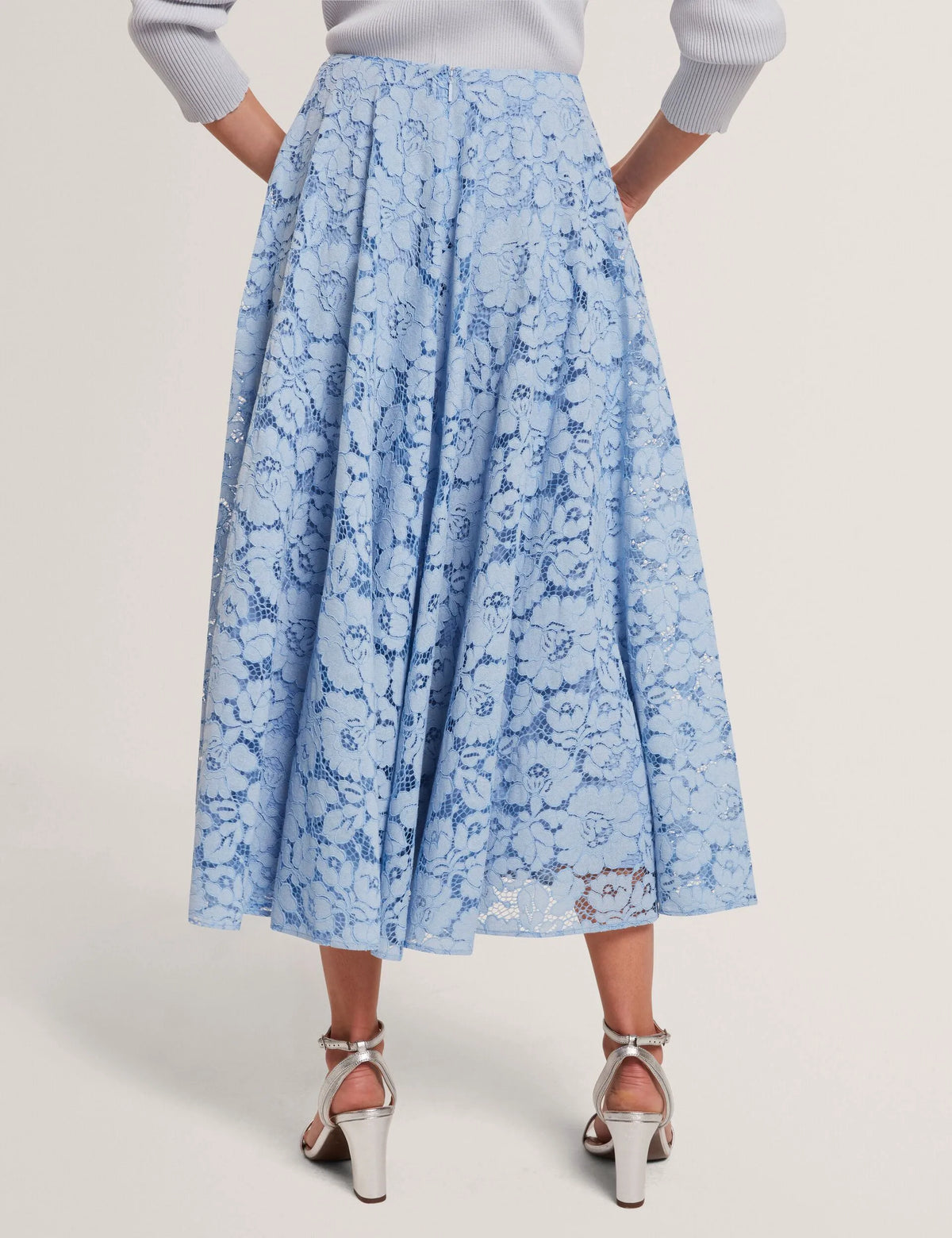 LIGHT BLUE
