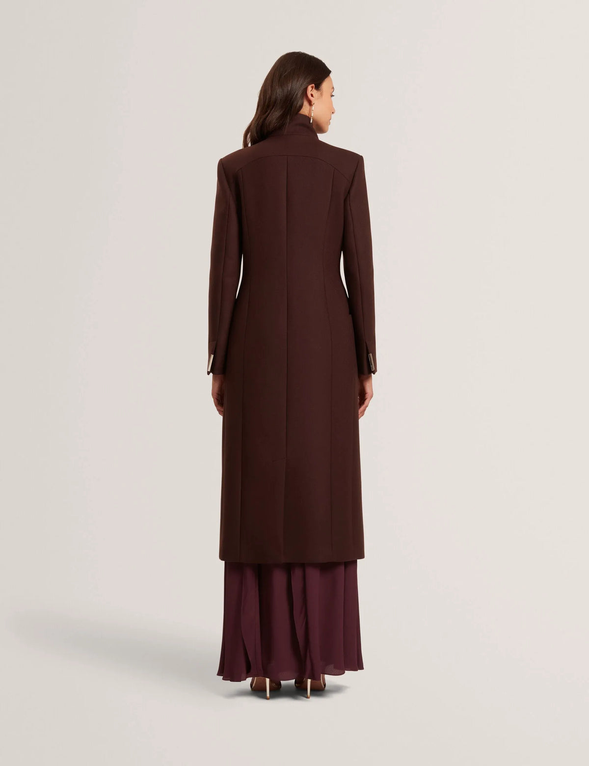 DARK BROWN
