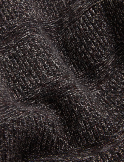 DARK BROWN