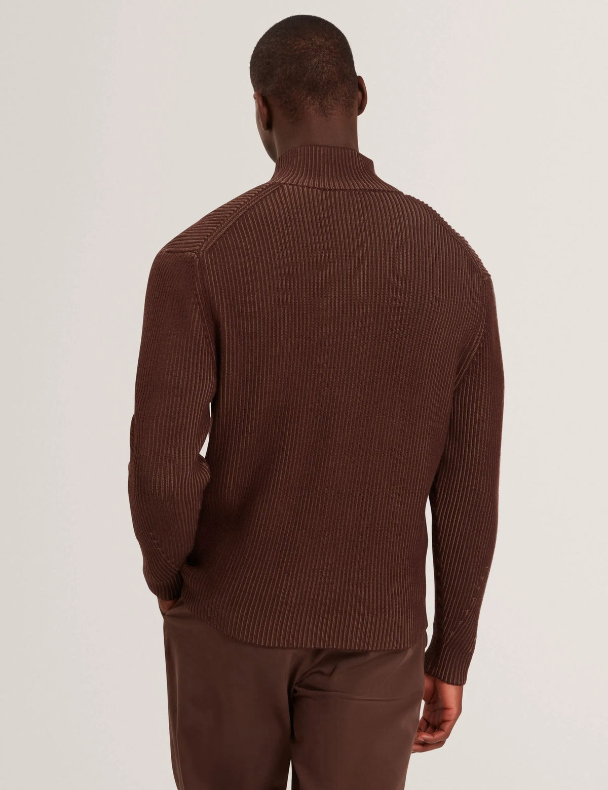 DARK BROWN