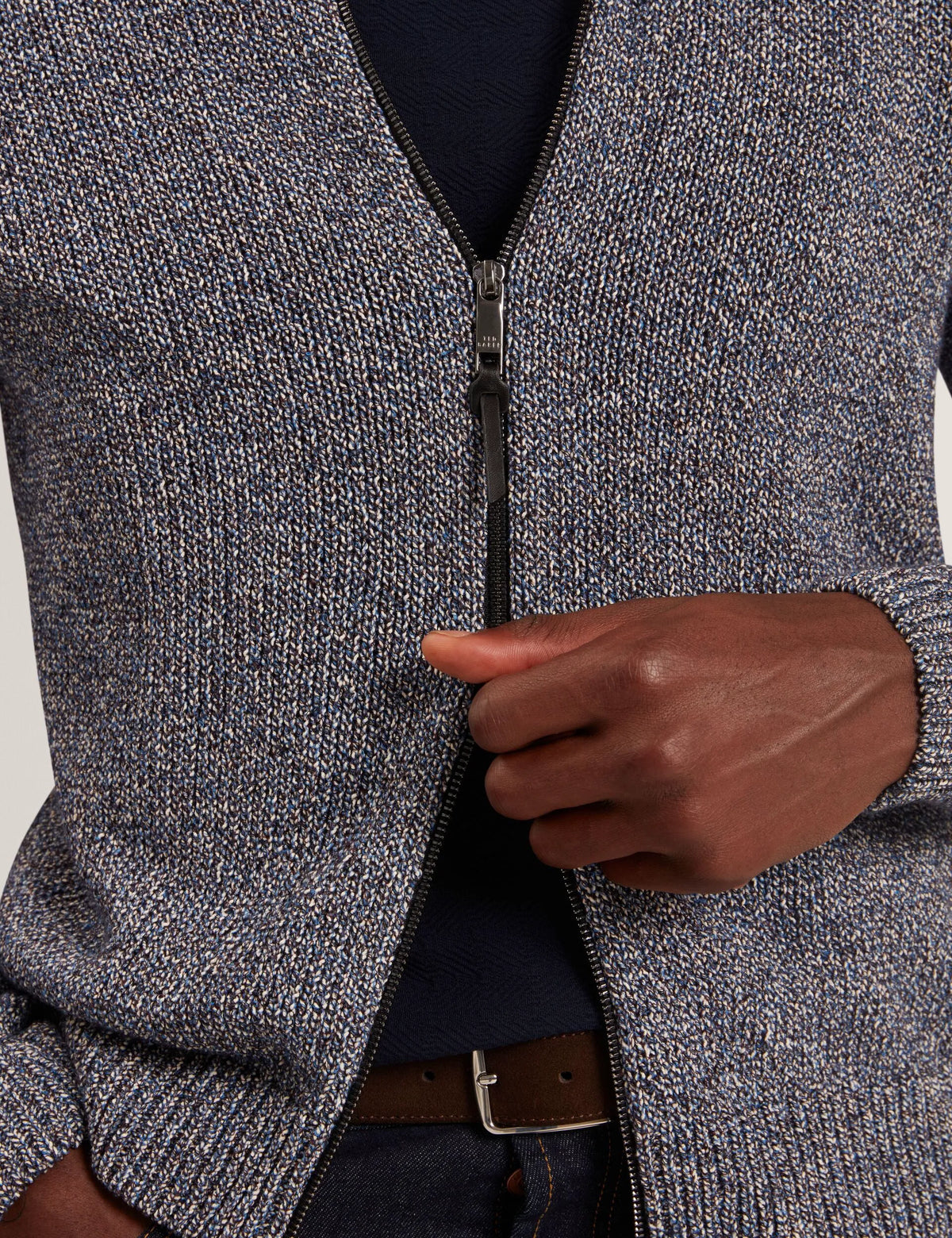 NAVY GREY