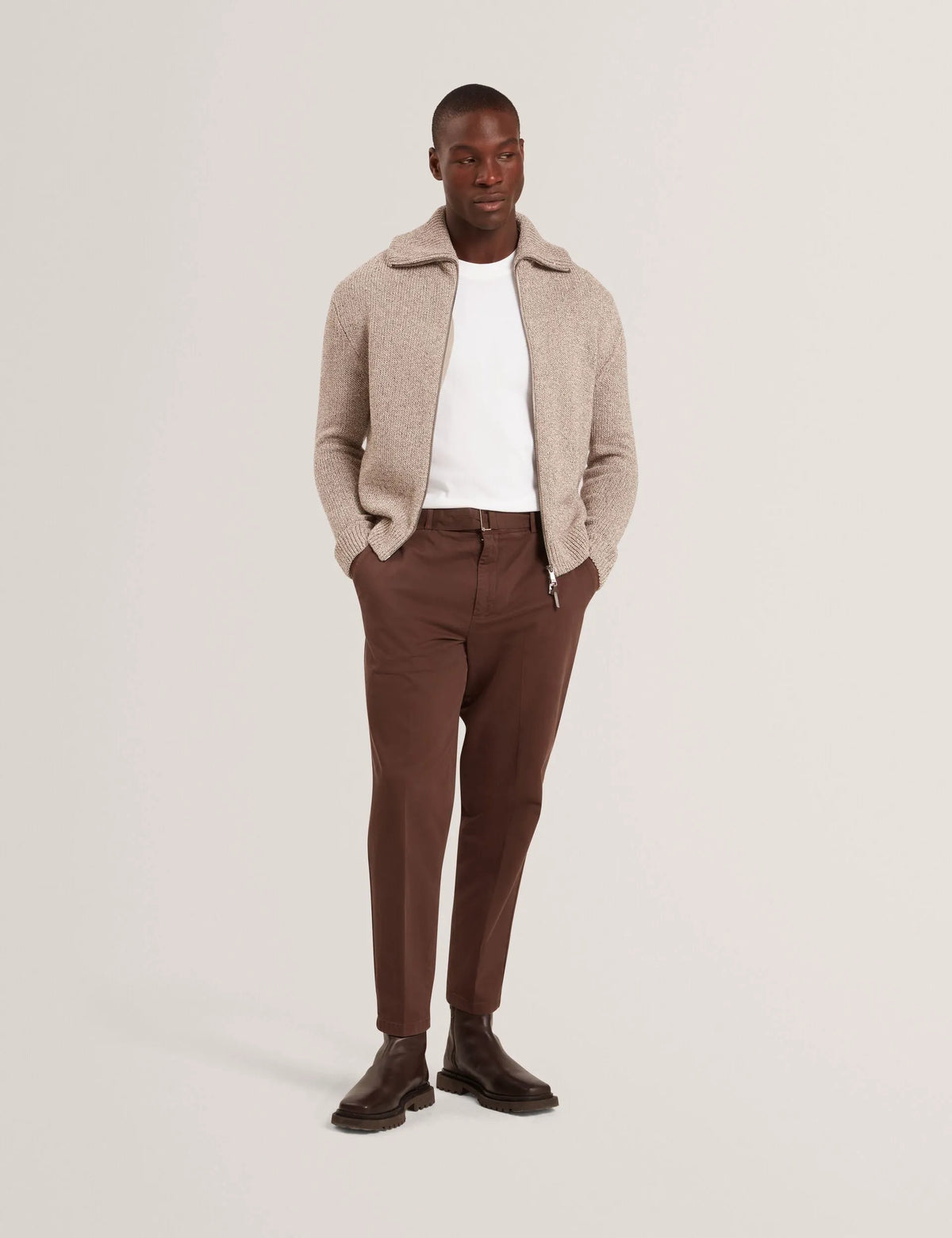 TAUPE