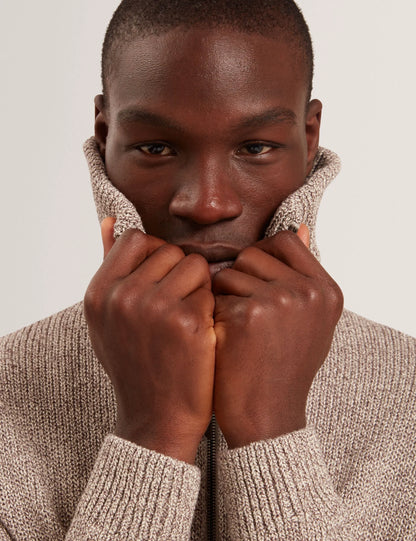 TAUPE