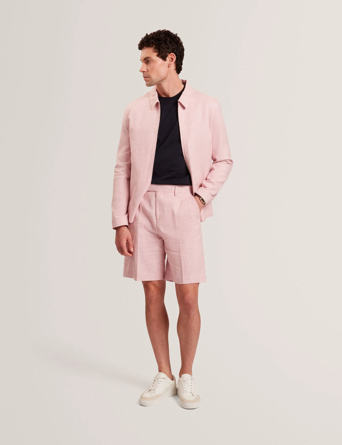 LIGHT PINK