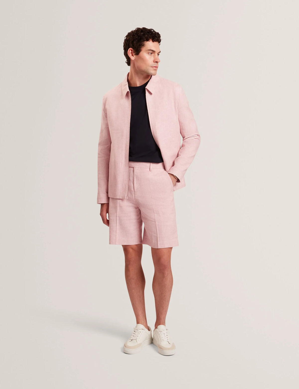 LIGHT PINK