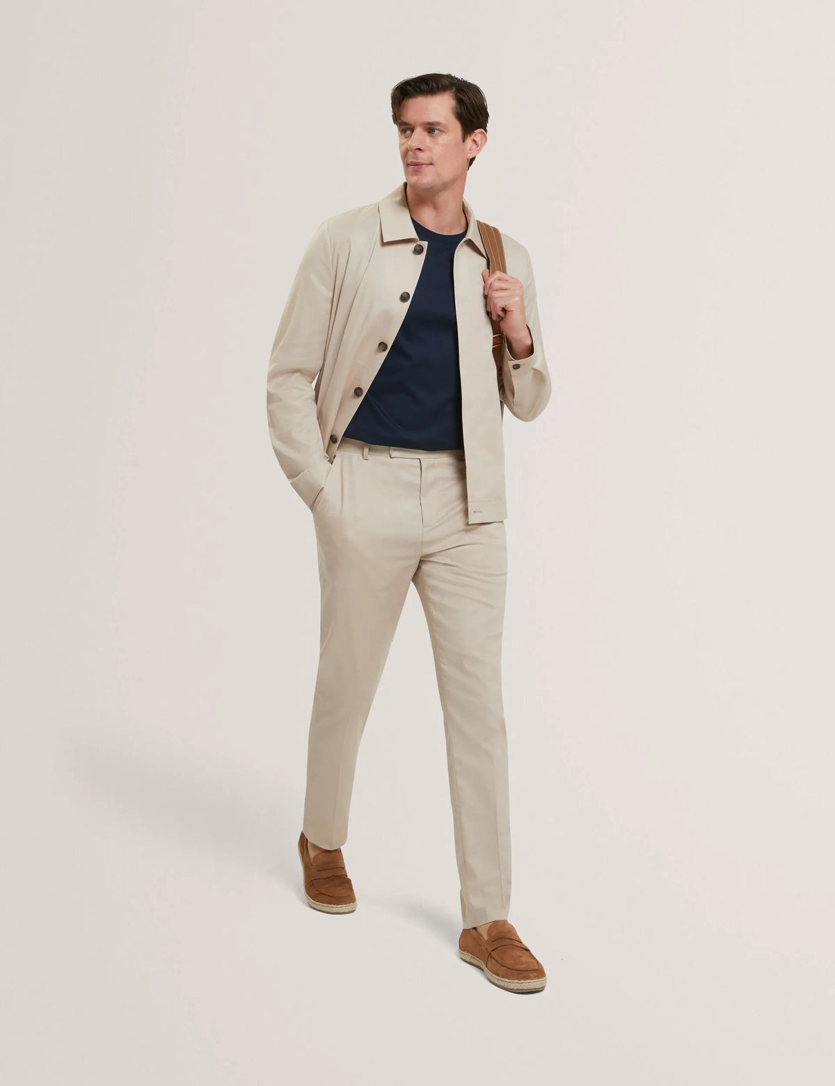TAUPE