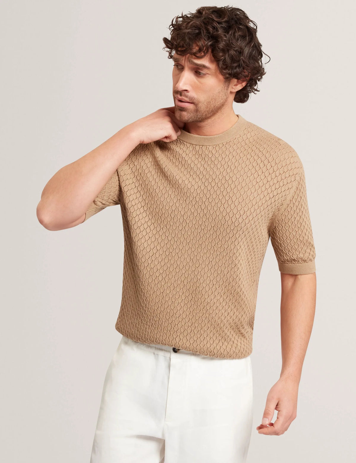 LIGHT BROWN