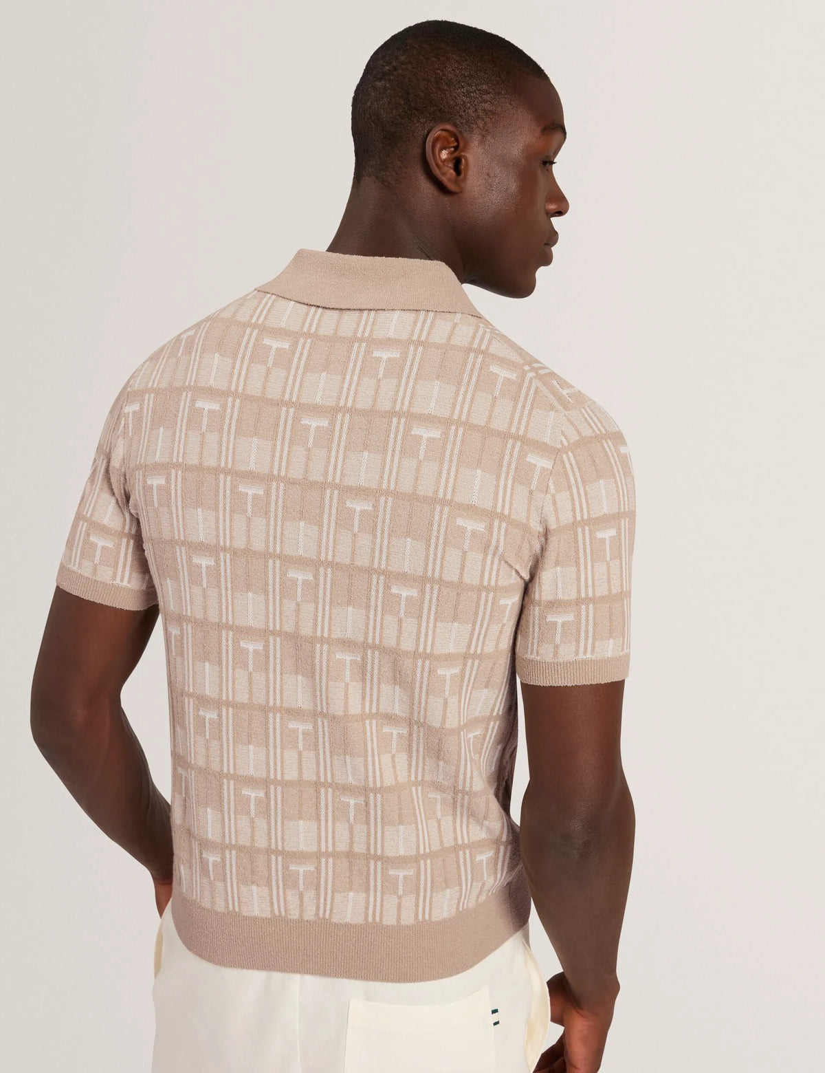 TAUPE