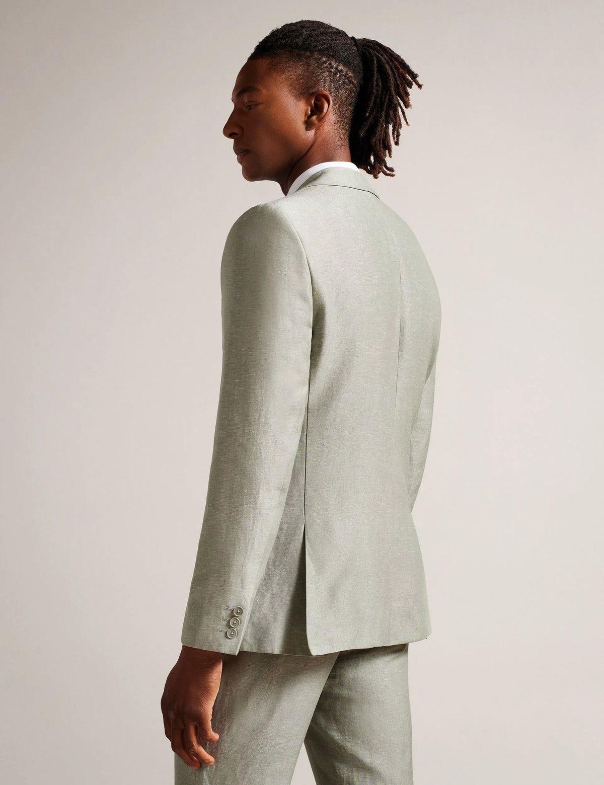 LIGHT GREEN