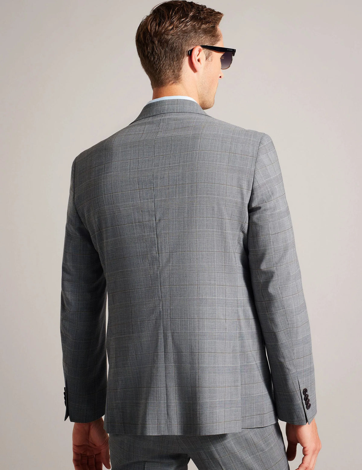 LIGHT GREY