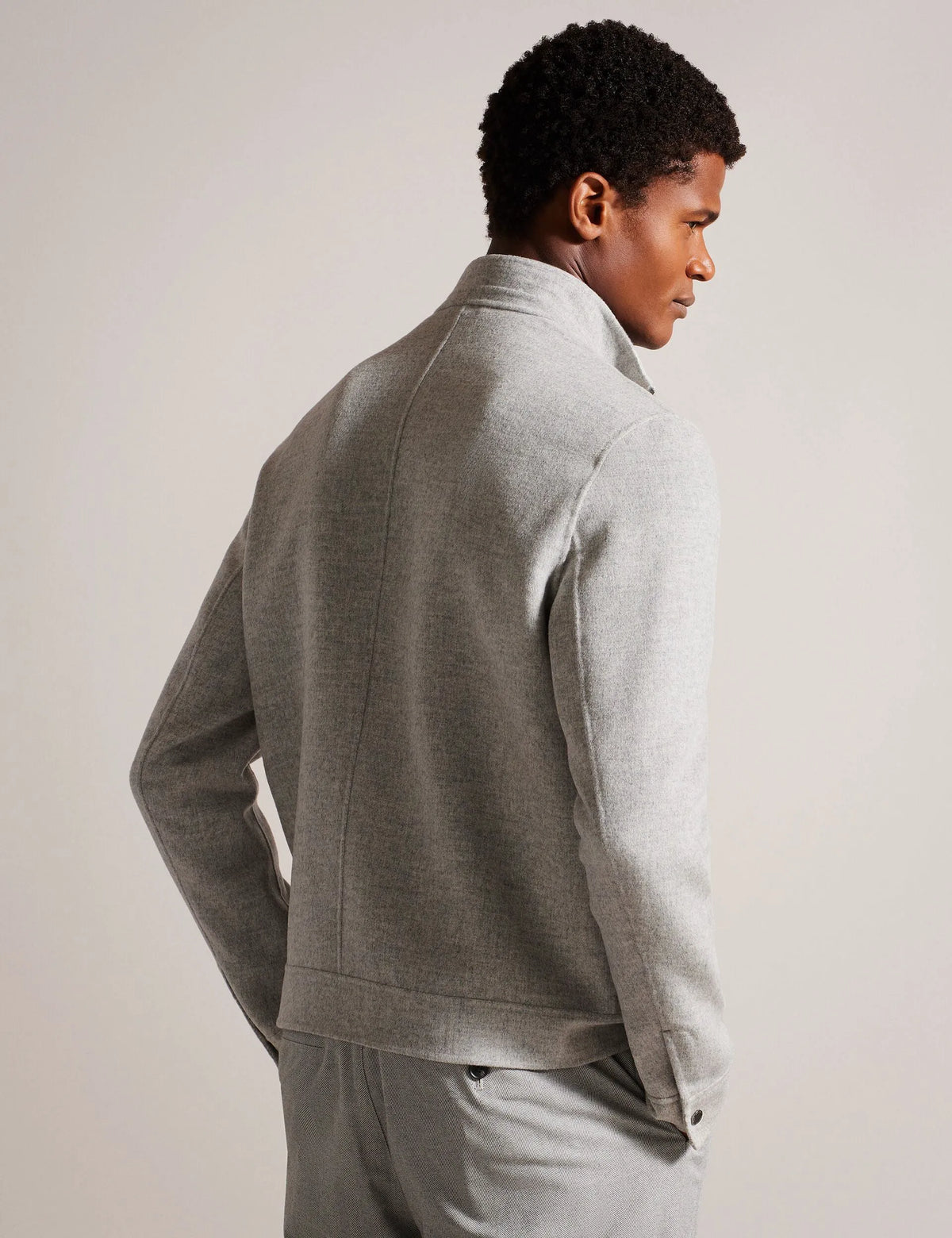 LIGHT GREY