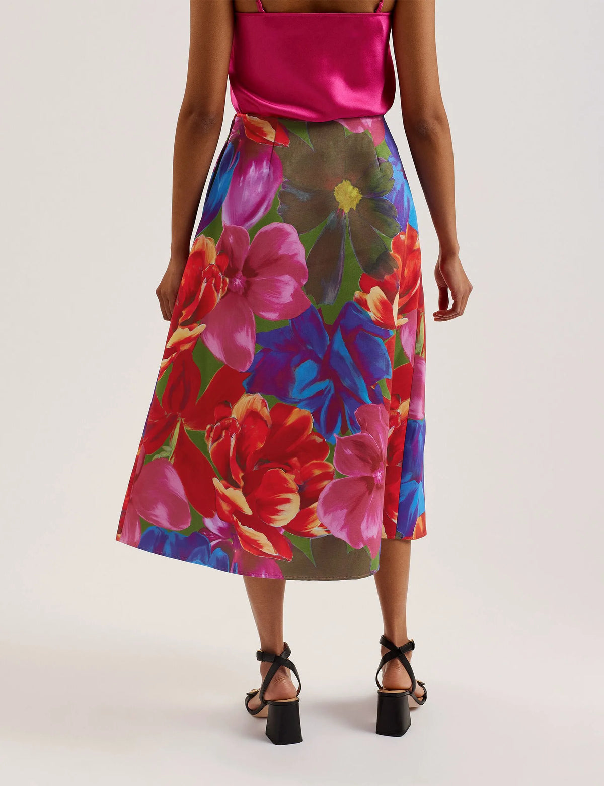 MULTICOLOUR