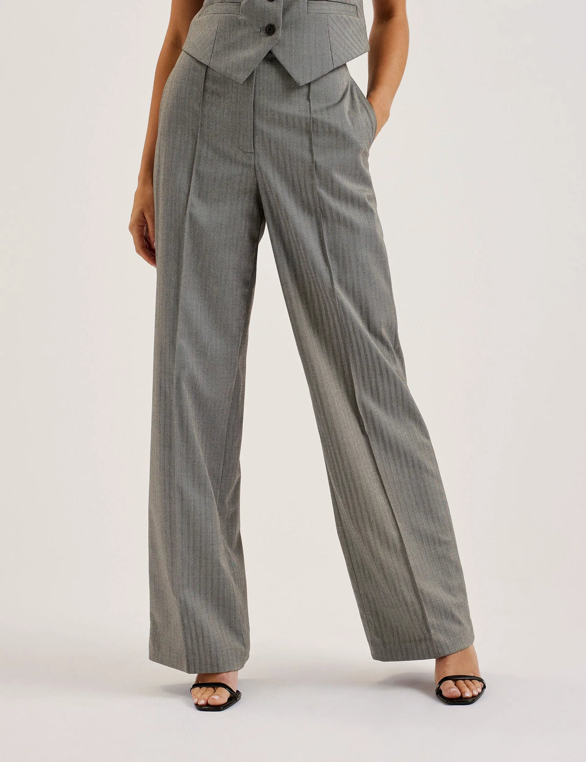 DARK GREY