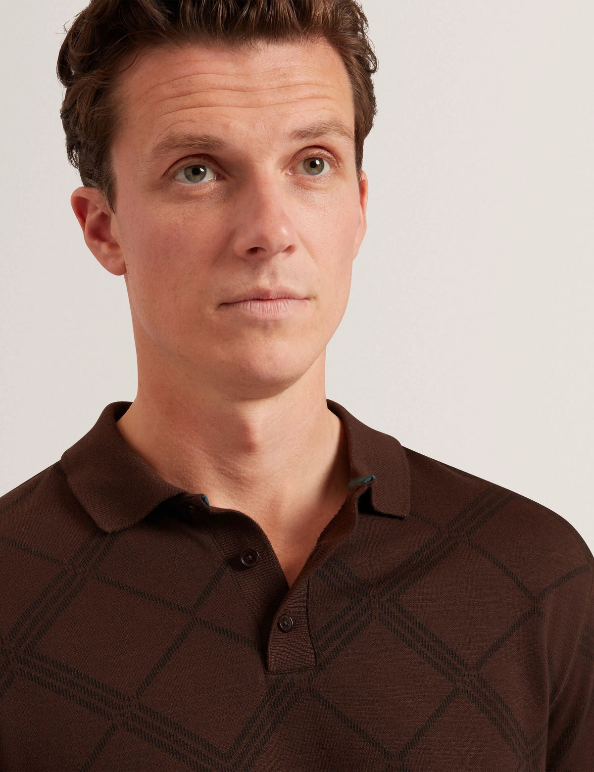 DARK BROWN