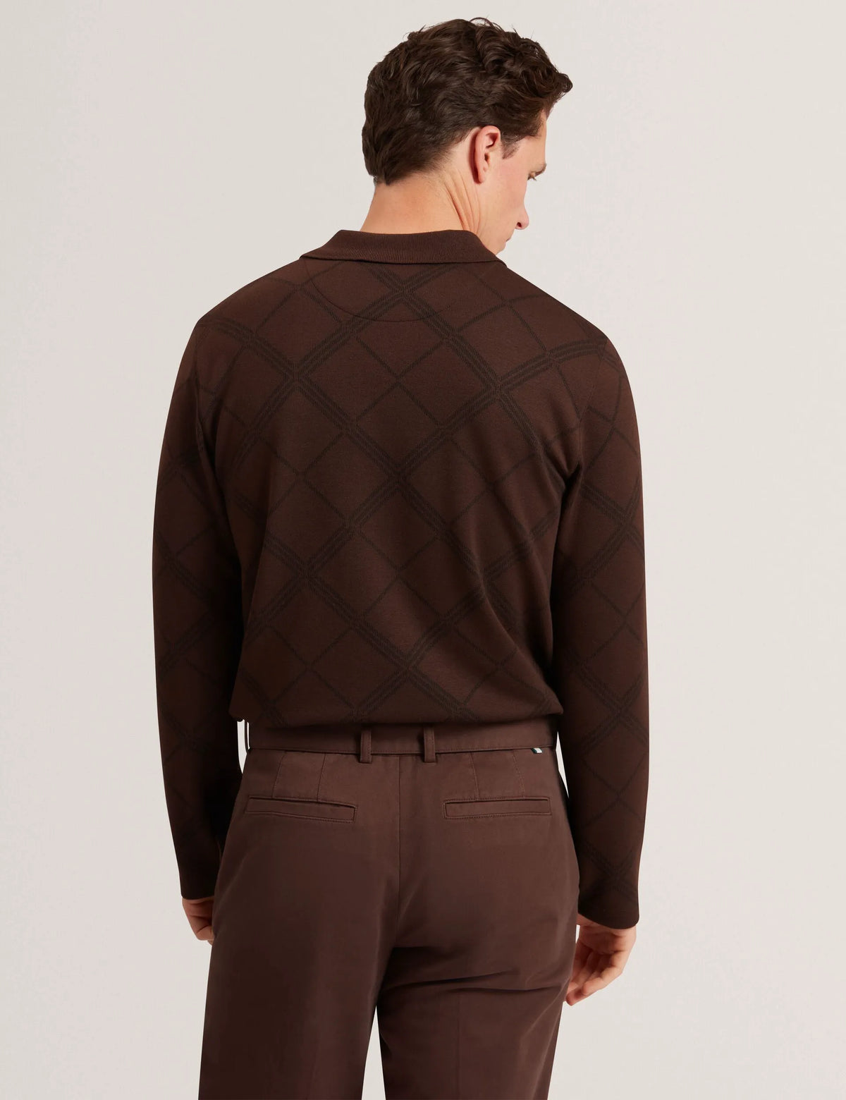 DARK BROWN