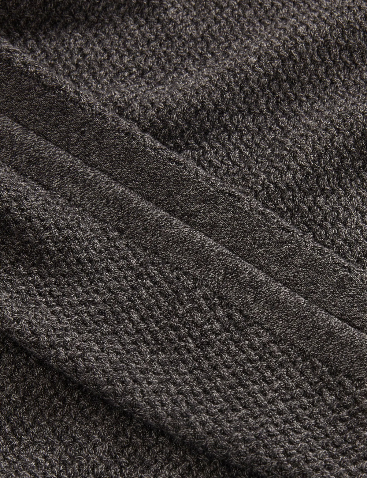 MID GREY
