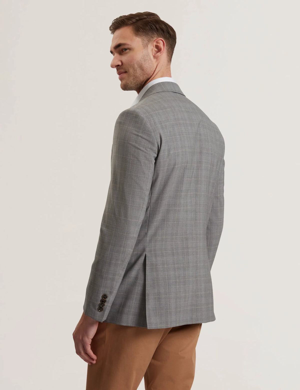 LIGHT GREY